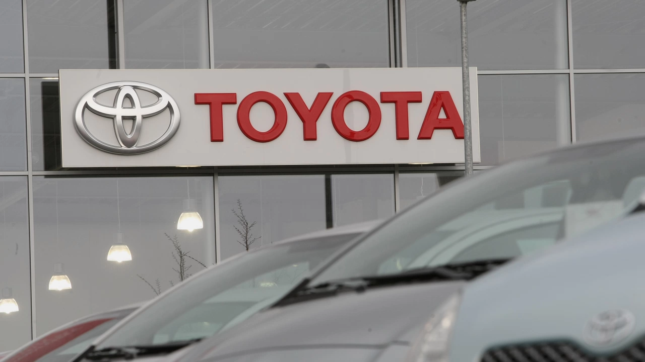 Японският автомобилостроител Тойота Toyota Motor се съгласи да даде на