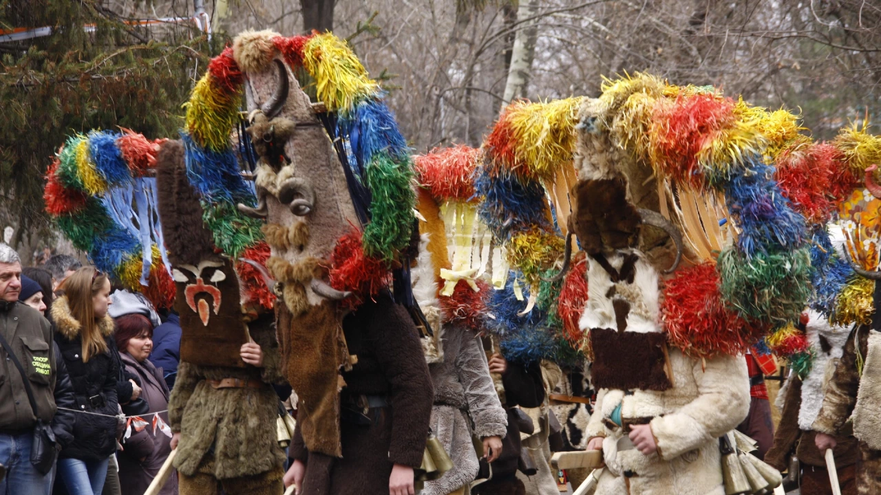 В Ямбол днес започва 25 ият юбилеен Международен маскараден фестивал Кукерландия