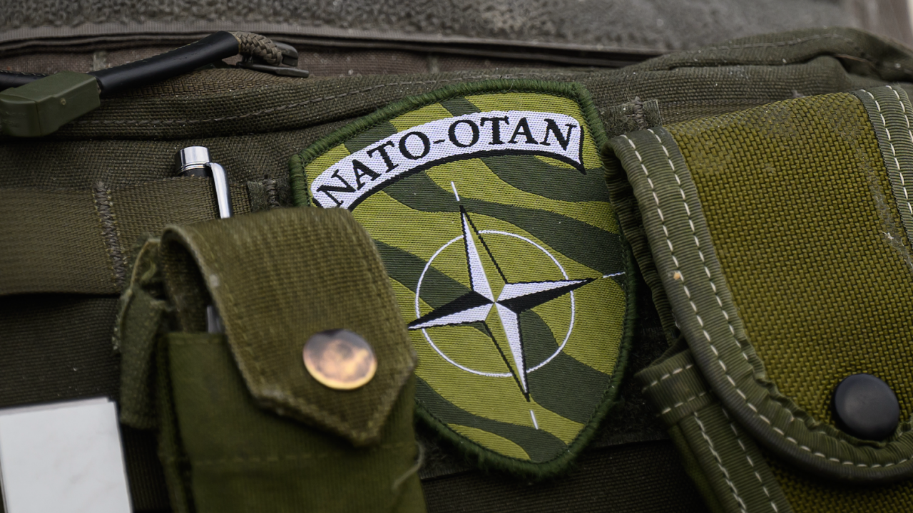 Военнослужещи на НАТО вече са в Украйна