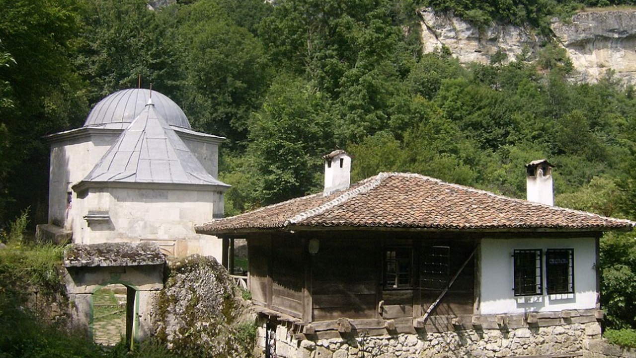 Вълшебни места в България, които сбъдват желания и лекуват