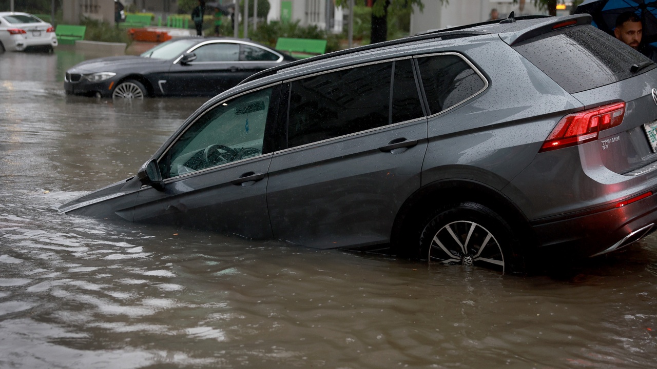 Най-малко 23-ма души загинаха в Бразилия при проливните дъждове, които