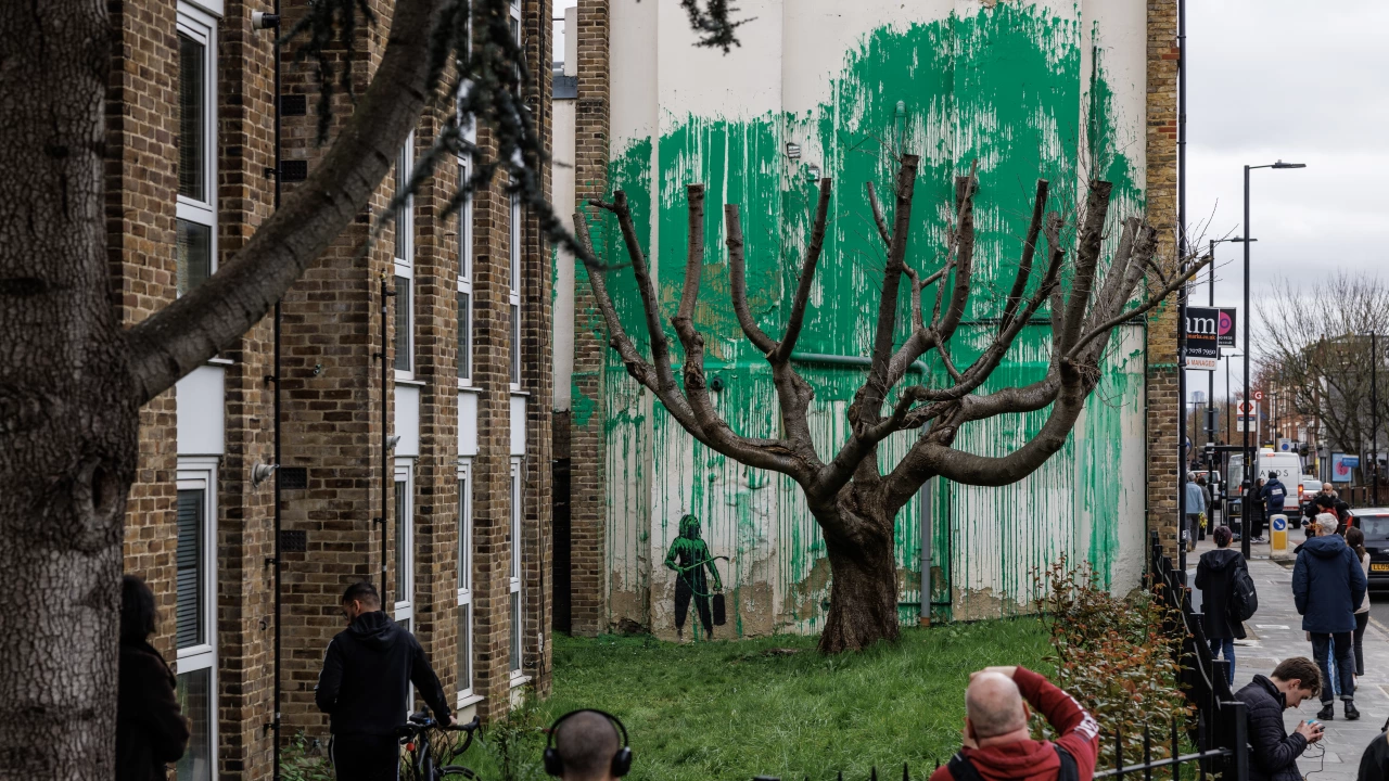 Нова творба на Банкси предизвика фурор в Северен Лондон Легендарният