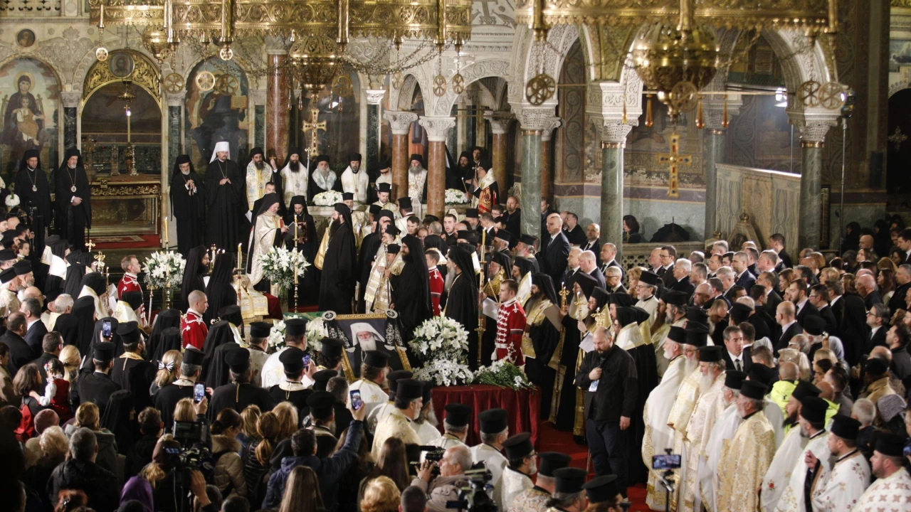 Светият синод избра днес наместник председател на българската православна църква –