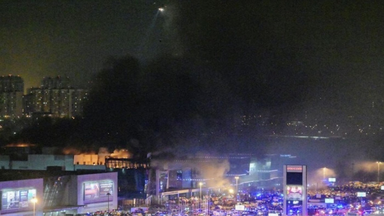 Броят на жертвите на терористичната атака в концертна зала край