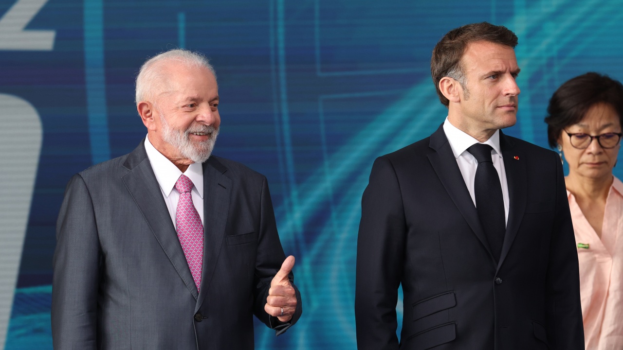 Президентът на Франция и бразилският му колега Луиз Инасио Лула