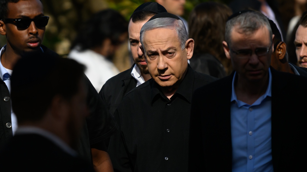Кабинетът на израелския премиер Бенямин НетаняхуБенямин Нетаняху е роден на 21 октомври