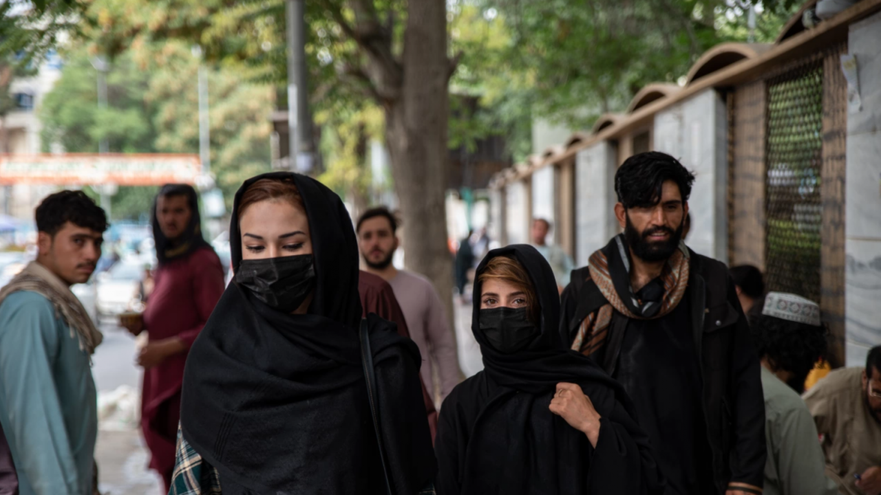 Властта на талибаните в Афганистан обяви, че възобновява практиката на