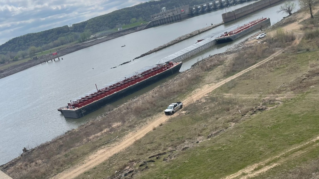 Нов удар на кораб в мост в САЩ, този път над река Арканзас в Оклахома