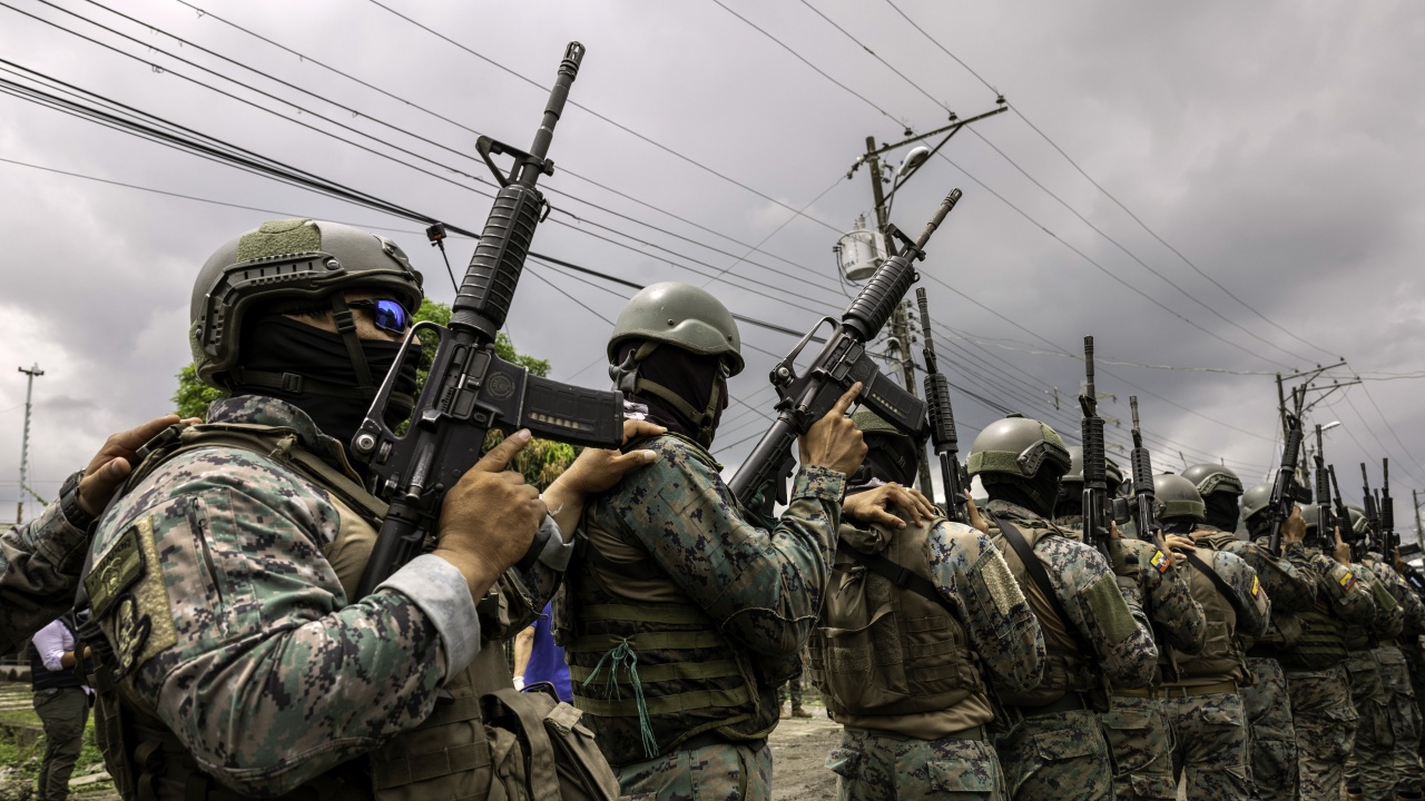 Най-малко 8 загинали при въоръжено нападение в Еквадор