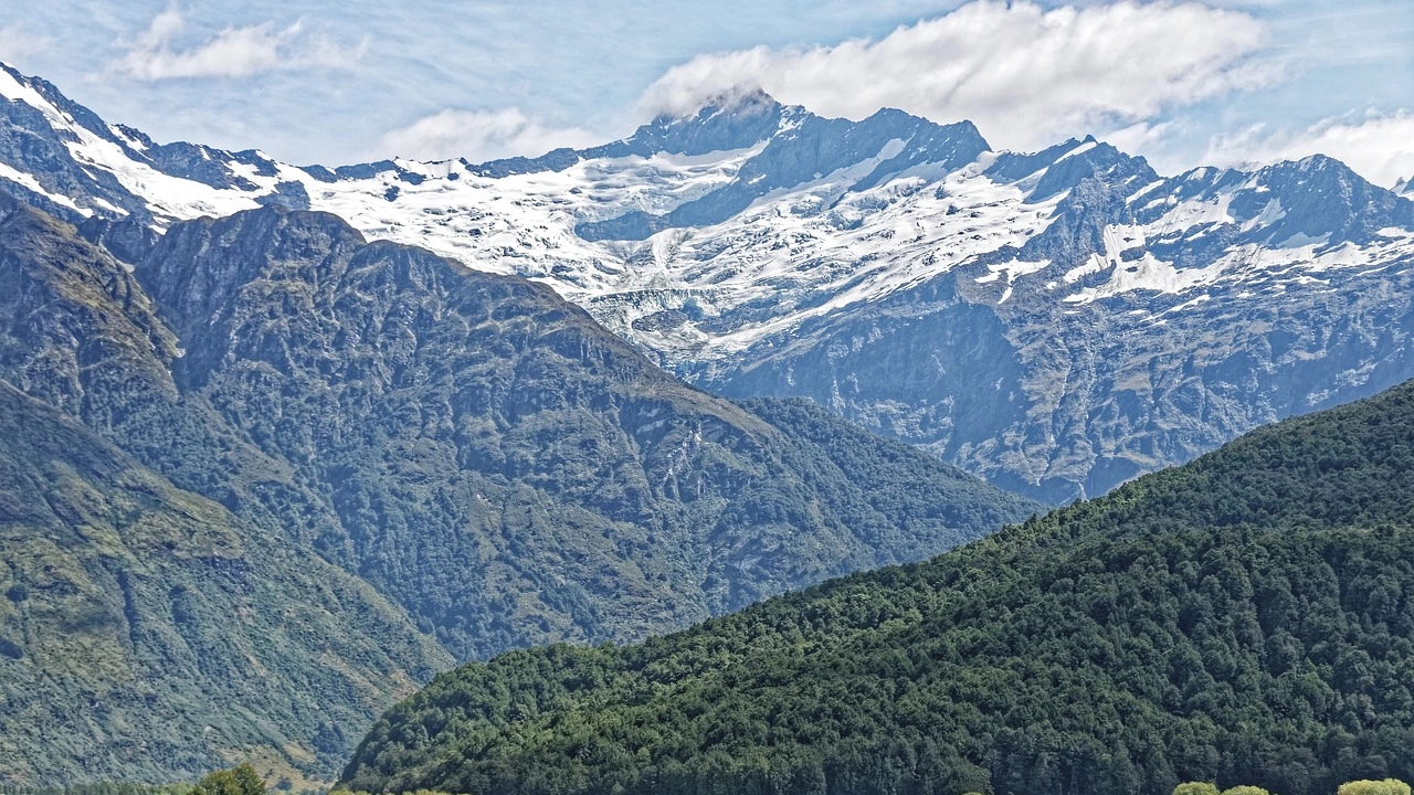 Проучване на снежната линия в Нова Зеландия показа че ледниците
