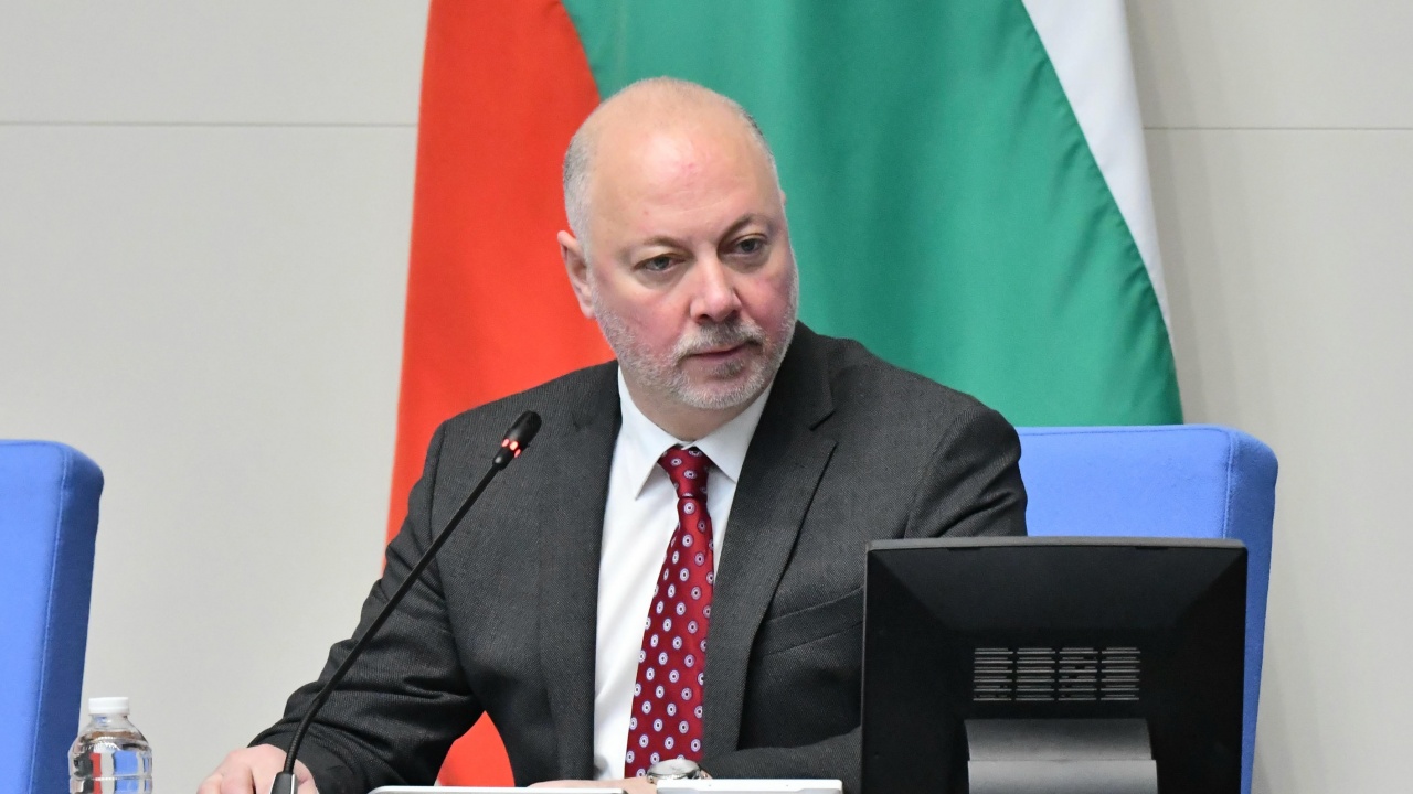 Росен Желязков свиква извънредно заседание на НС заради служебния премиер