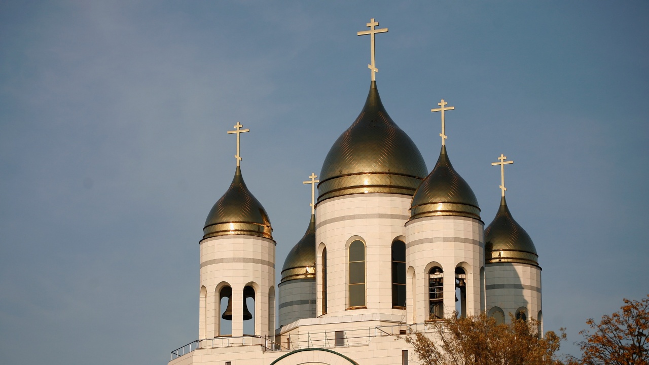 Руската православна църква обяви войната в Украйна за свещена