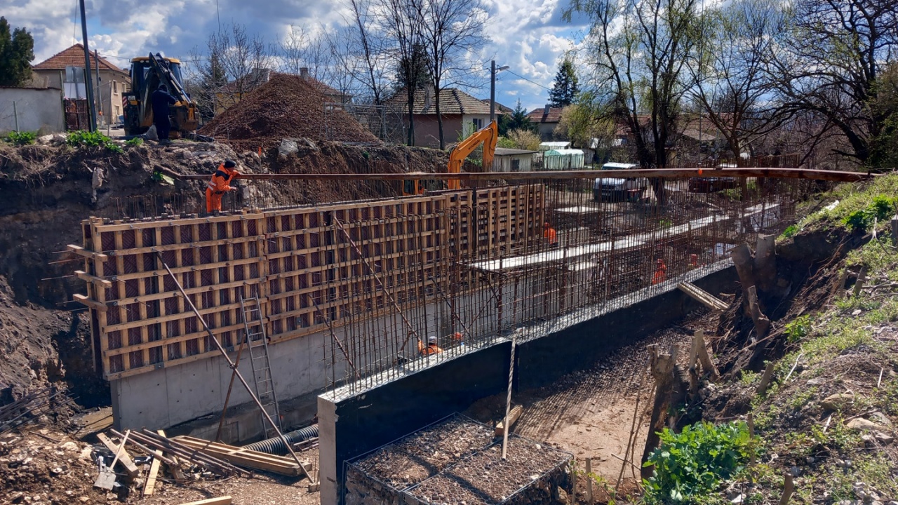 Мостът в Горна Кремена ще бъде готов до края на април