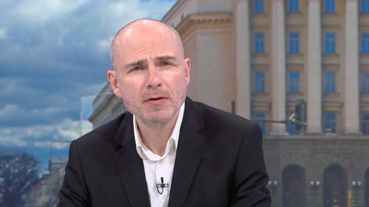 Петър Чолаков: Служебното правителство е на ГЕРБ и ДПС, Радев е "гумен печат"