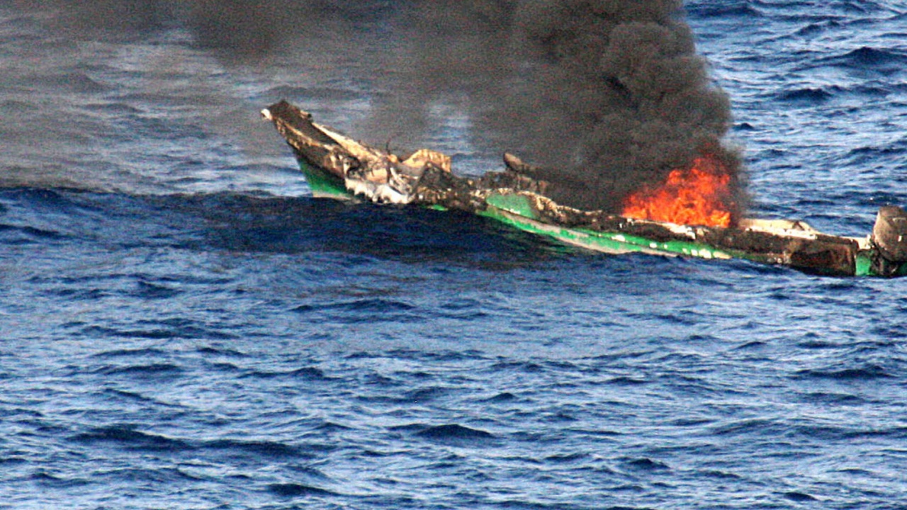 Пожар избухна на борда на руския боен кораб Серпухов, дислоциран