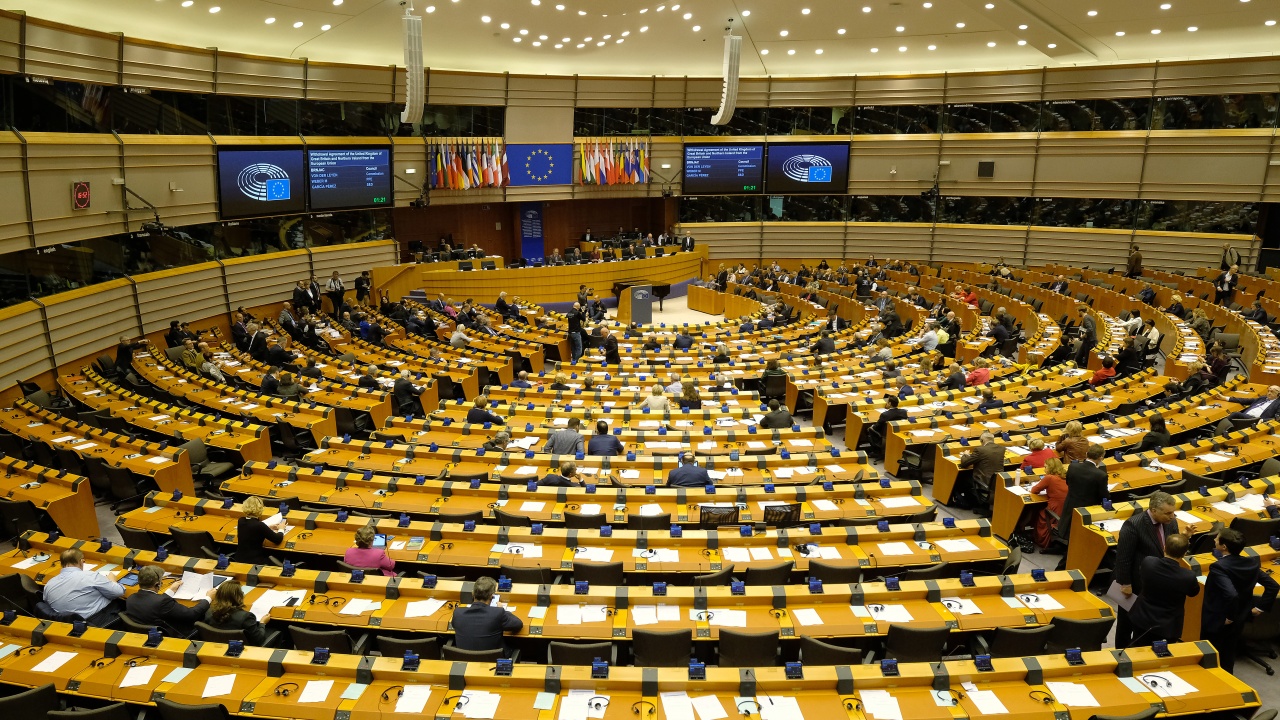 Европейският парламент ще гласува утре новите правила за миграцията