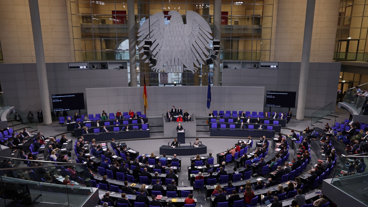 Долната камара на германския парламент – Бундестагът, трябва да гласува