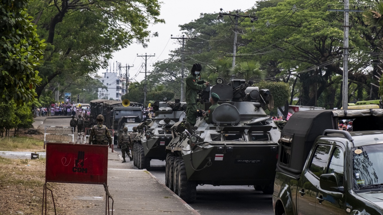 Армията на Мианма се изтегли изцяло от пограничния град Миауади,