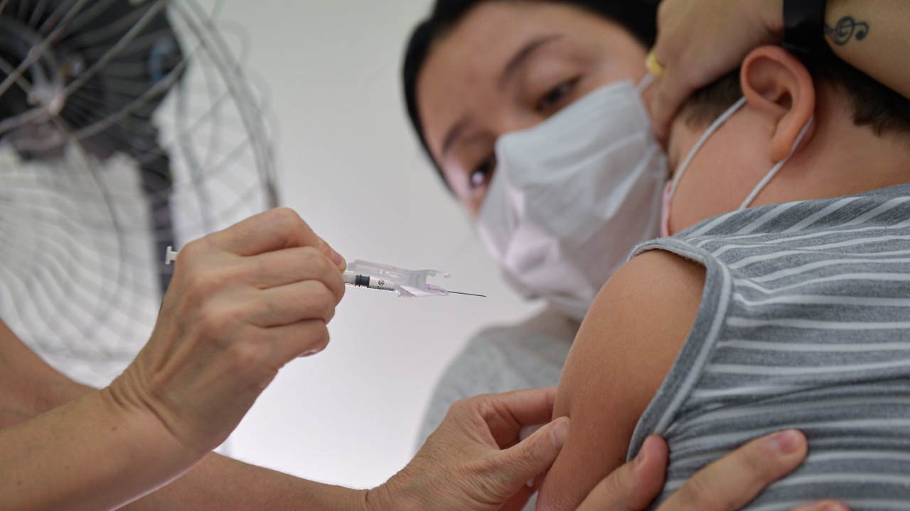 В Столичната регионална здравна инспекция (СРЗИ) ще извършват имунизации на