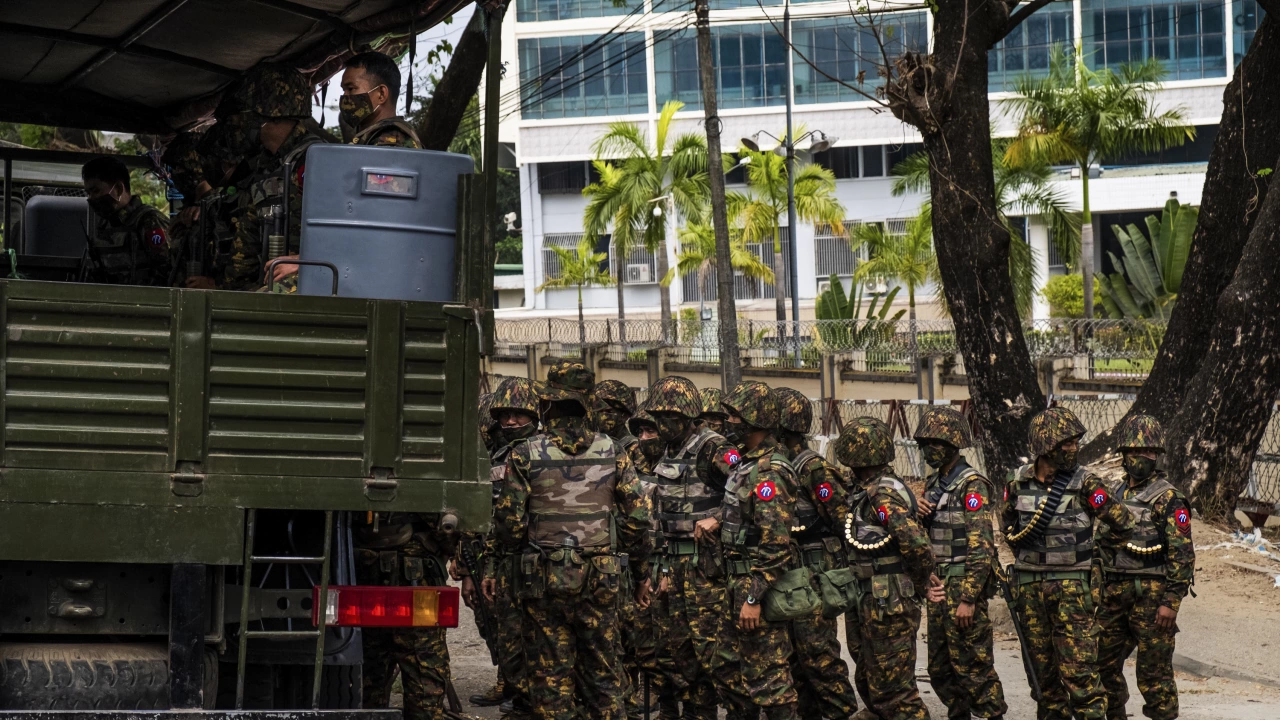 Тайланд е изпратил послания до хунтата на Мианма за намаляване