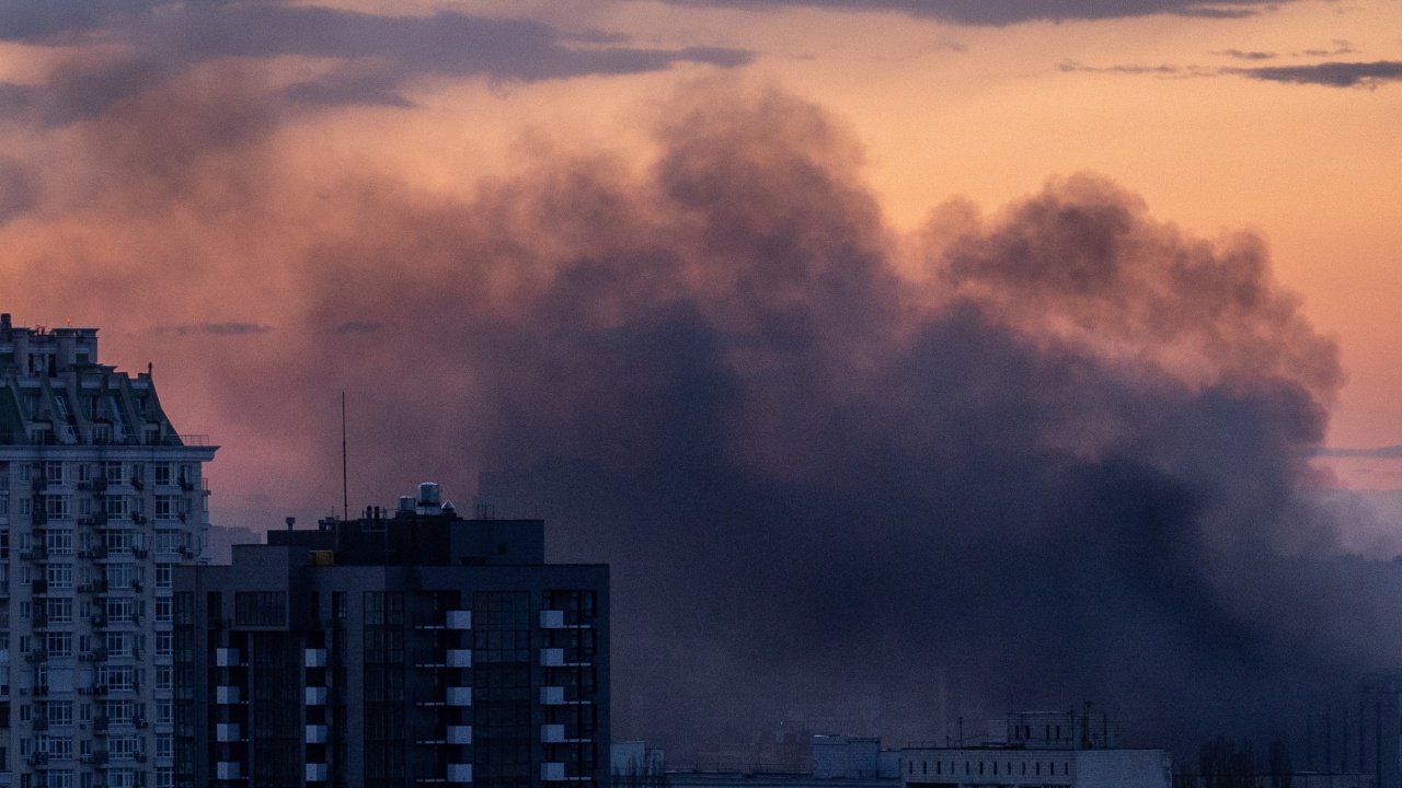 Снимка: Нови силни експлозии в Одеса