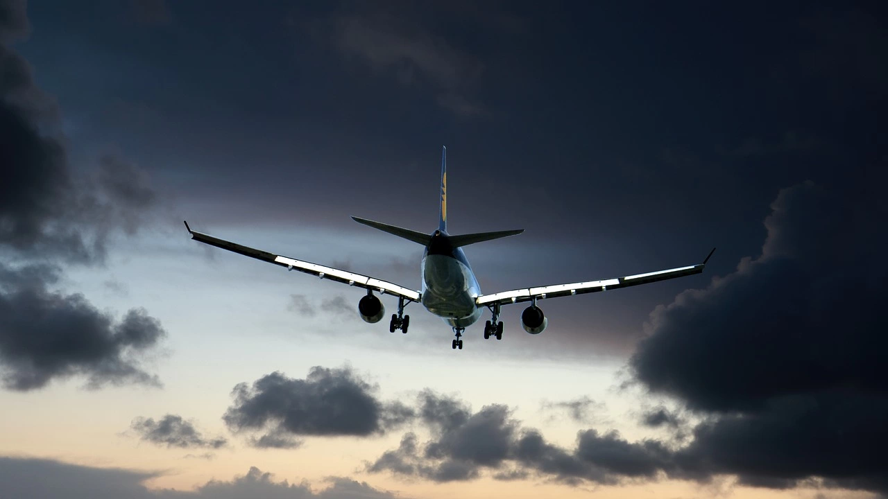 Големите авиокомпании са изправени пред нарушения в разписанията на полетите