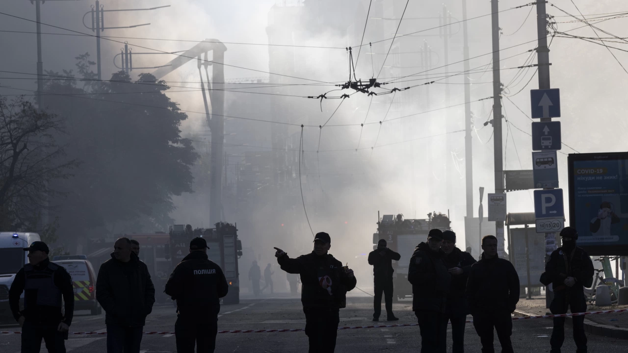 Силни експлозии се чуха в Одеса черноморският украински град за