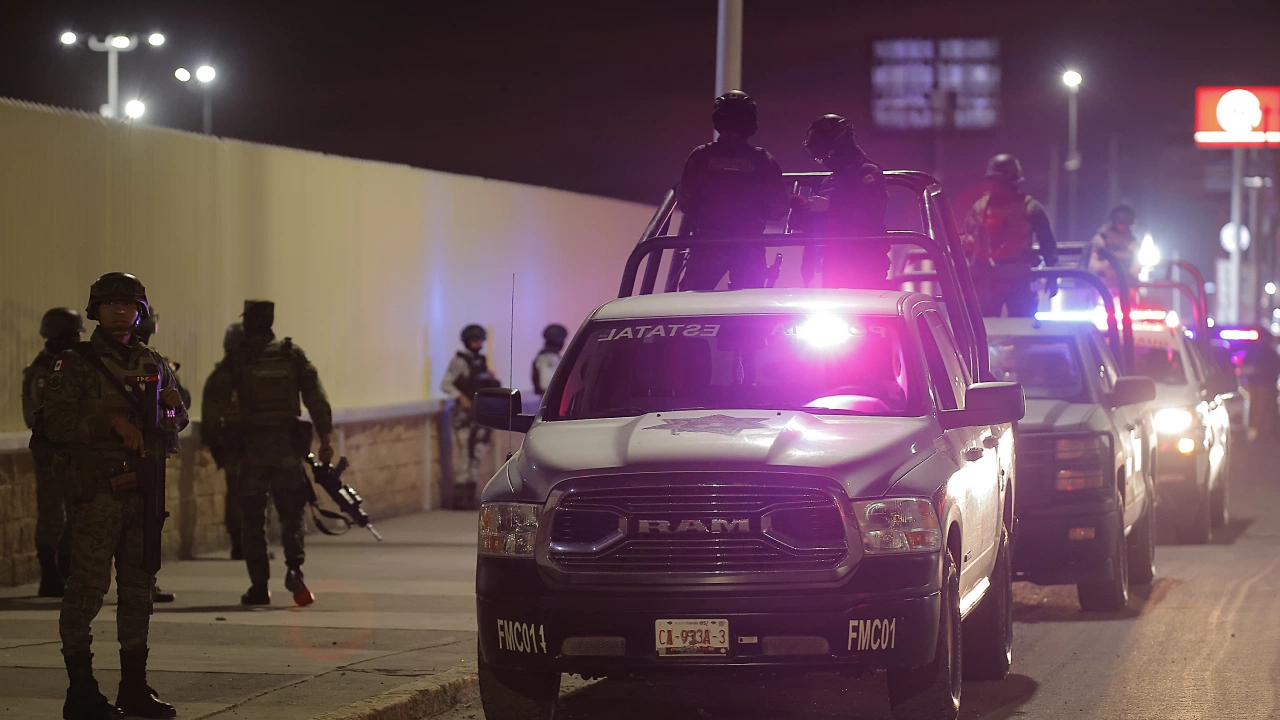 Полицията в столицата Мексико  съобщи късно снощи че разследва заподозрян
