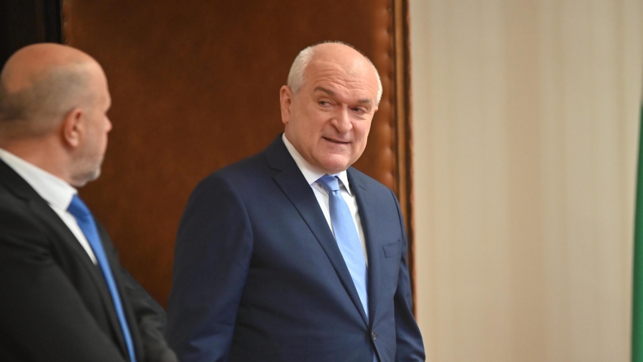 Президентът назначи Димитър Главчев и за външен министър