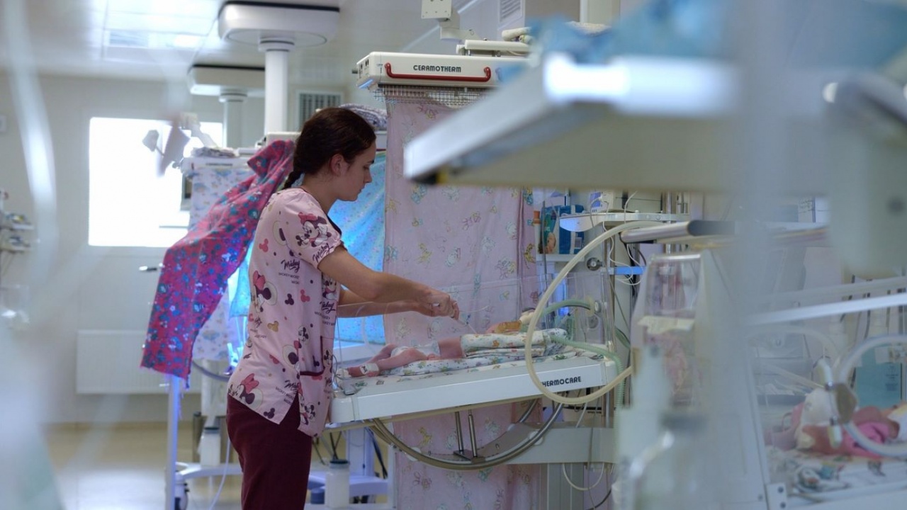 Недоносеното палестинско момиченце, което беше спасено от утробата на майка
