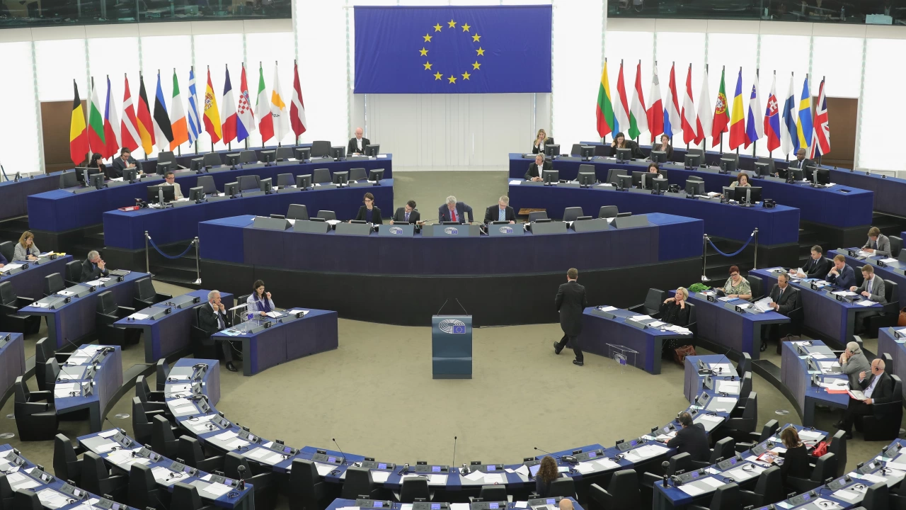 Европейският парламент се събира днес на последната си пленарна сесия