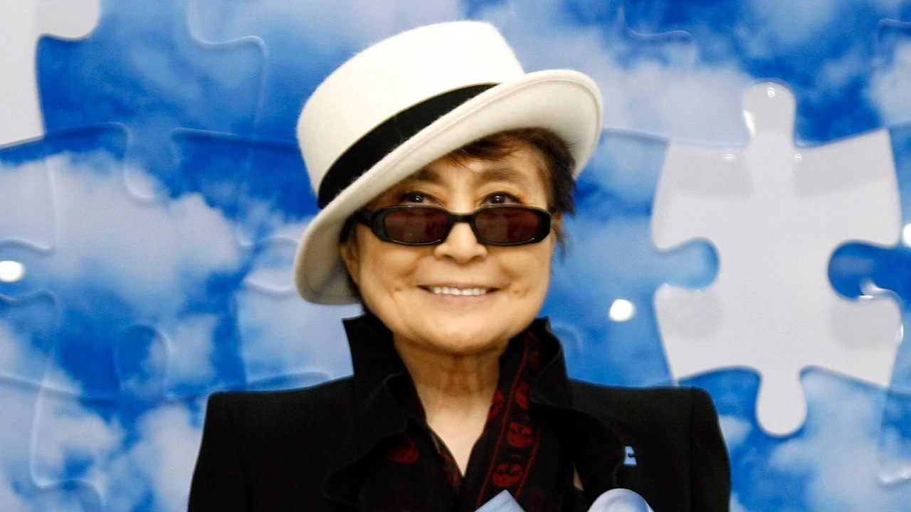 Певицата и художничка Йоко Оно ще бъде удостоена с медал