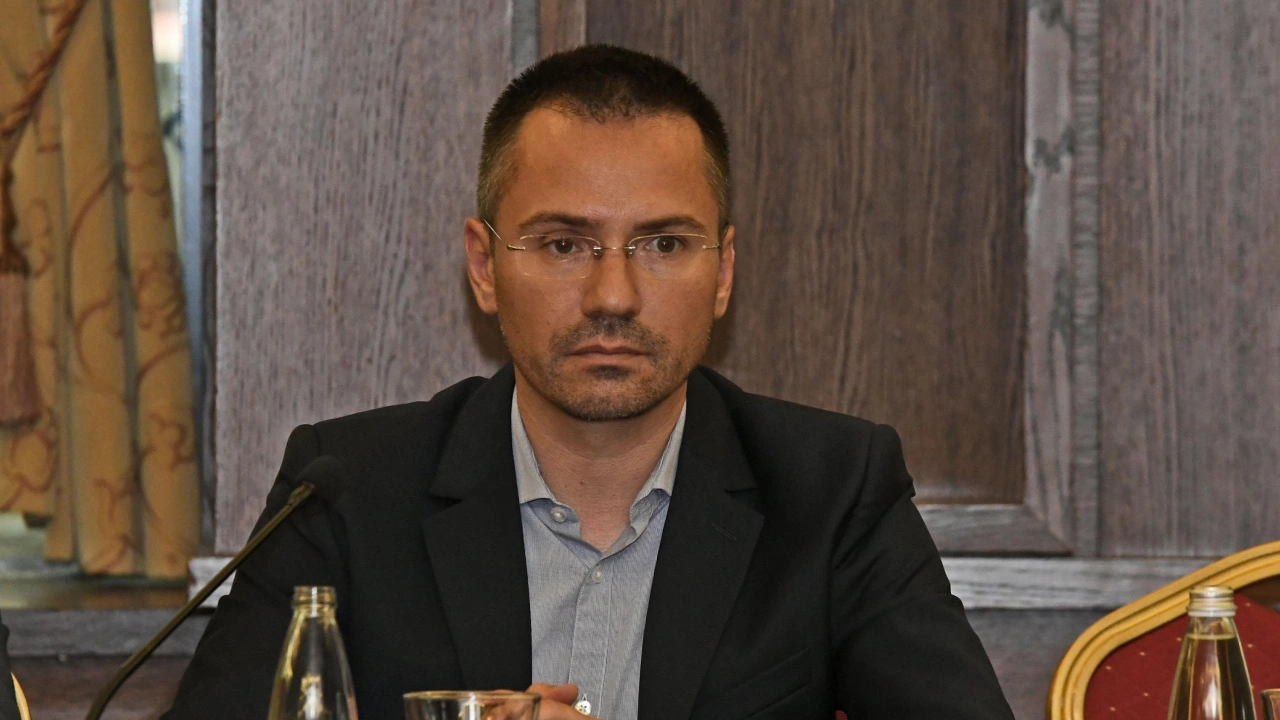 Българският евродепутат от Партията на европейските консерватори и реформисти попадна