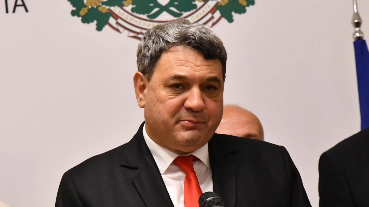 Бившият главен секретар на МВР Петър Тодоров заяви пред парламентарната