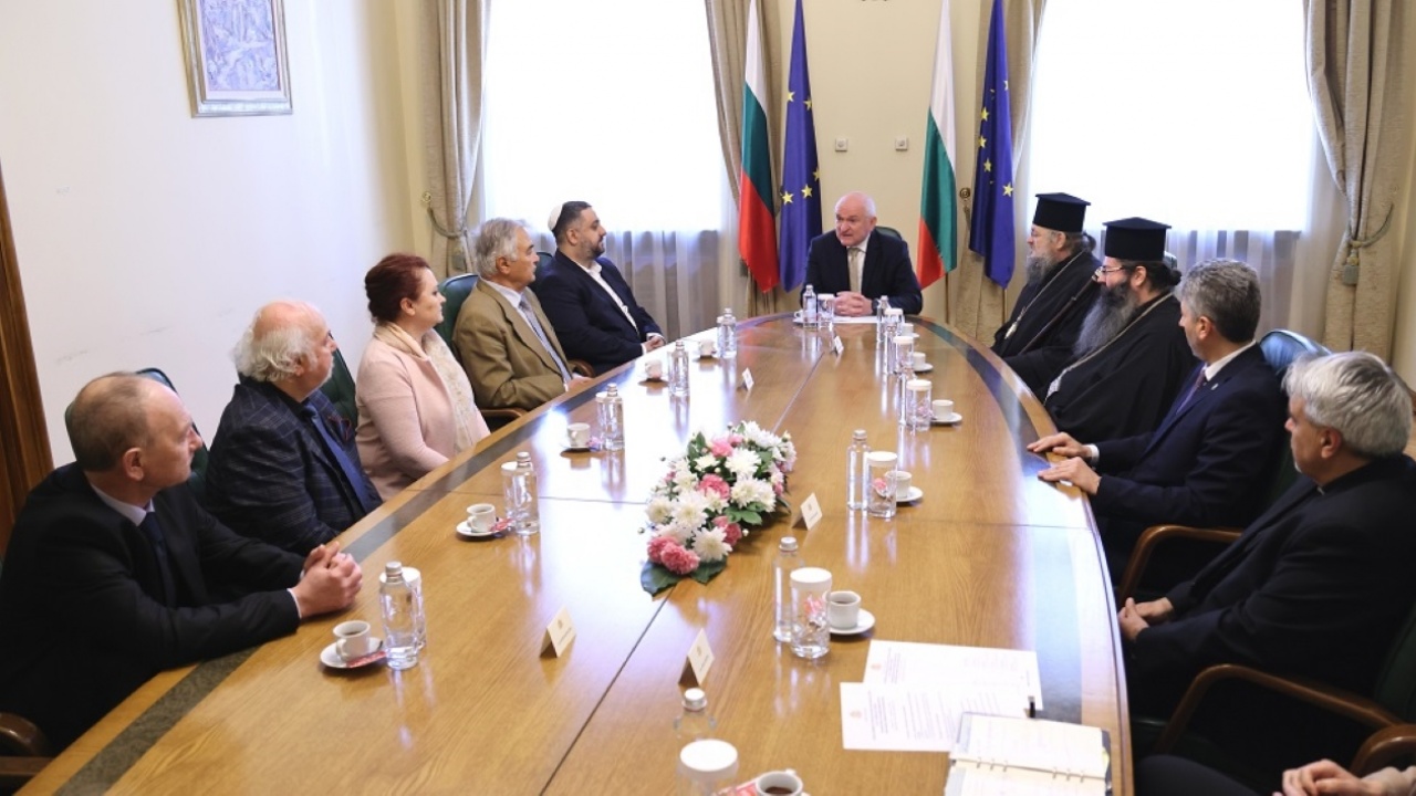 Главчев се срещна с представители на религиозните общности в България