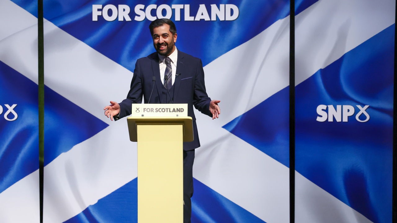 Хамза Юсаф заяви, че подава оставка като лидер на Шотландската