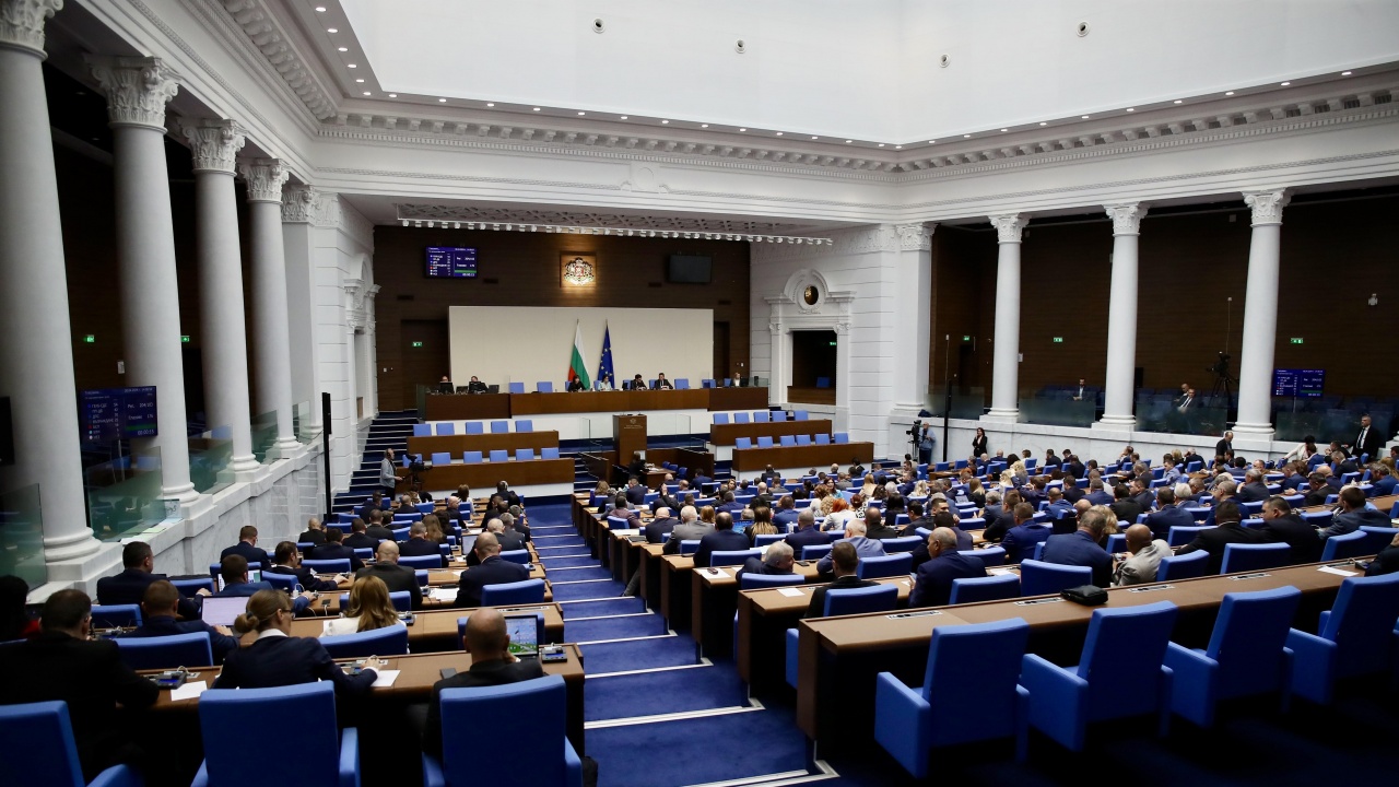 Парламентът уважи ветото на президента Румен Радев върху Закона за насърчаване на инвестициите