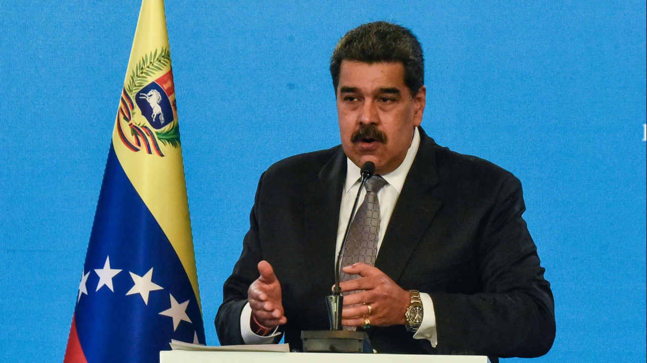 Николас Мадуро обеща: Минималният месечен доход на работещите ще достигне 130 долара на месец