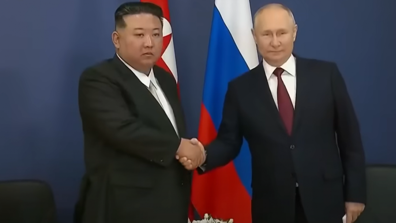 Русия: Обвиненията срещу Москва и Пхенян във военно сътрудничество са неоснователни и необосновани