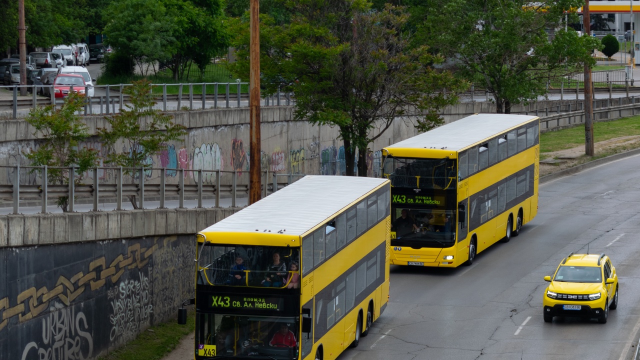 От днес: Возим се с двуетажен автобус до Банкя