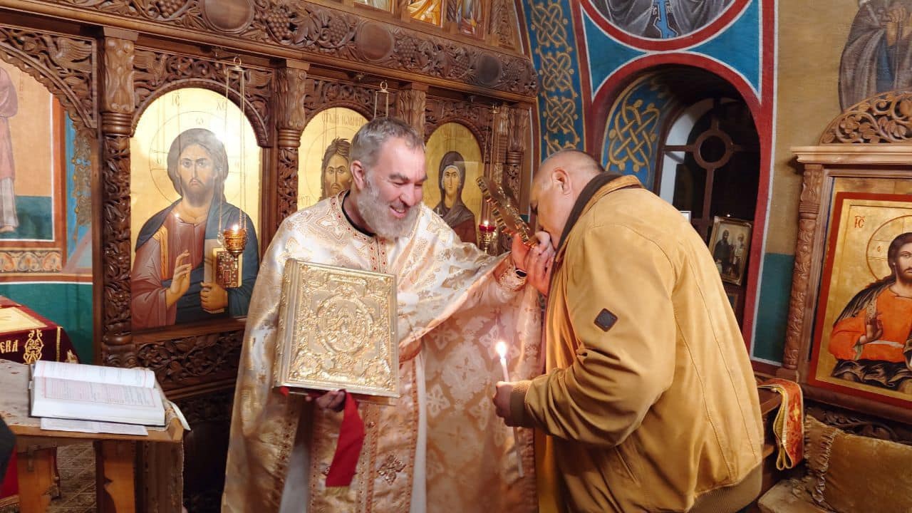Борисов прие благодатния огън в храма "Св. Петка"