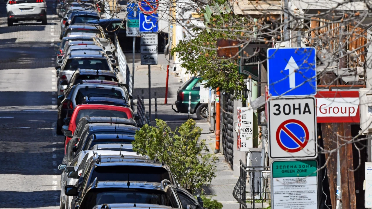 Паркирането в синята и зелената зона в Поморие е безплатно