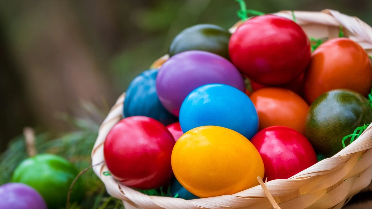радицията да се боядисват яйца за Великден в четвъртък и събота има