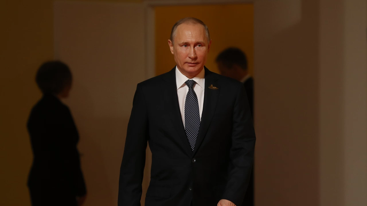 Параноидният страх на руския президент Владимир Путин от опитите на