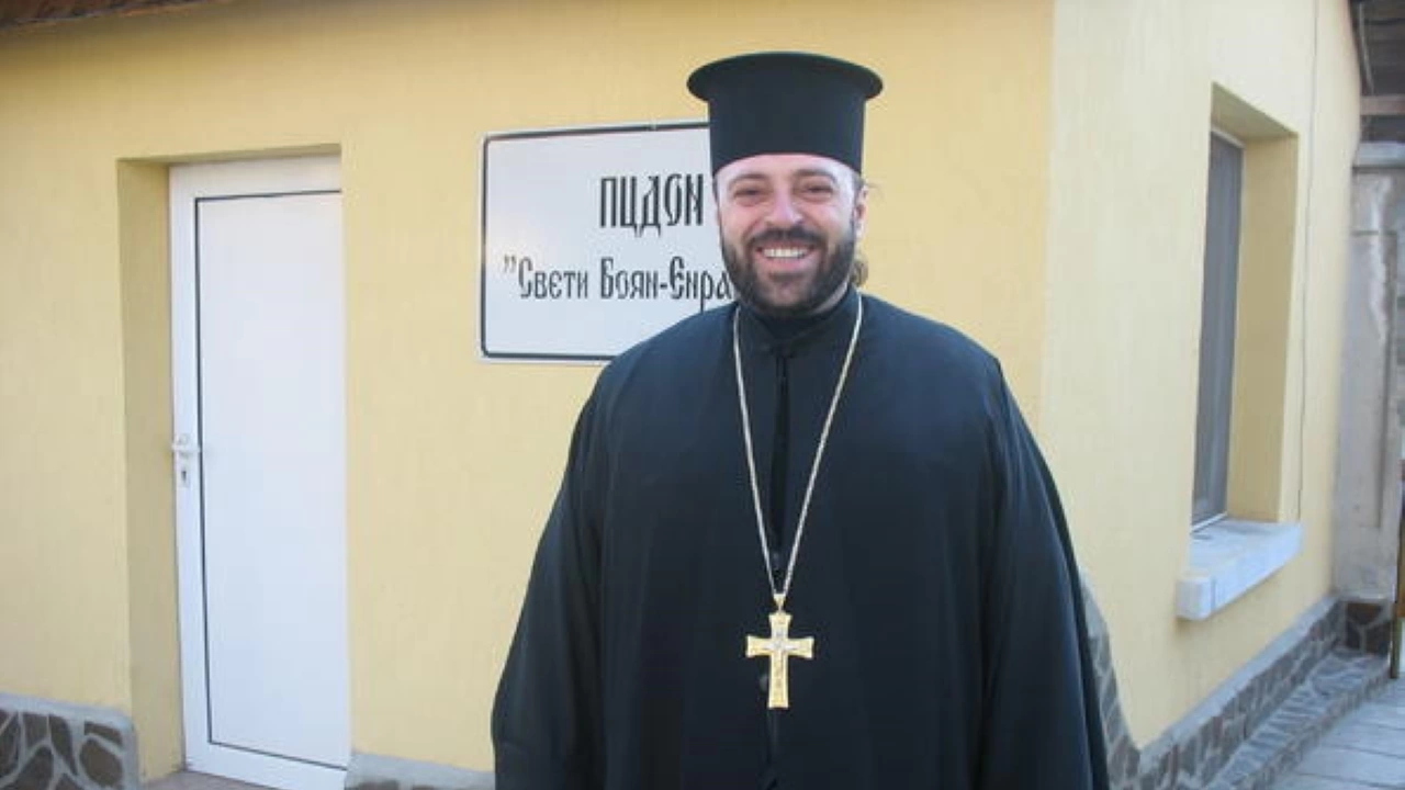 Отец Георги Фотакиев започва да се занимава с наркозависими през