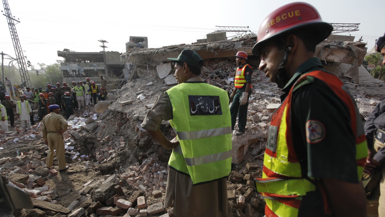 Пакистан обвини Афганистан за нападението, при което загинаха китайски инженери