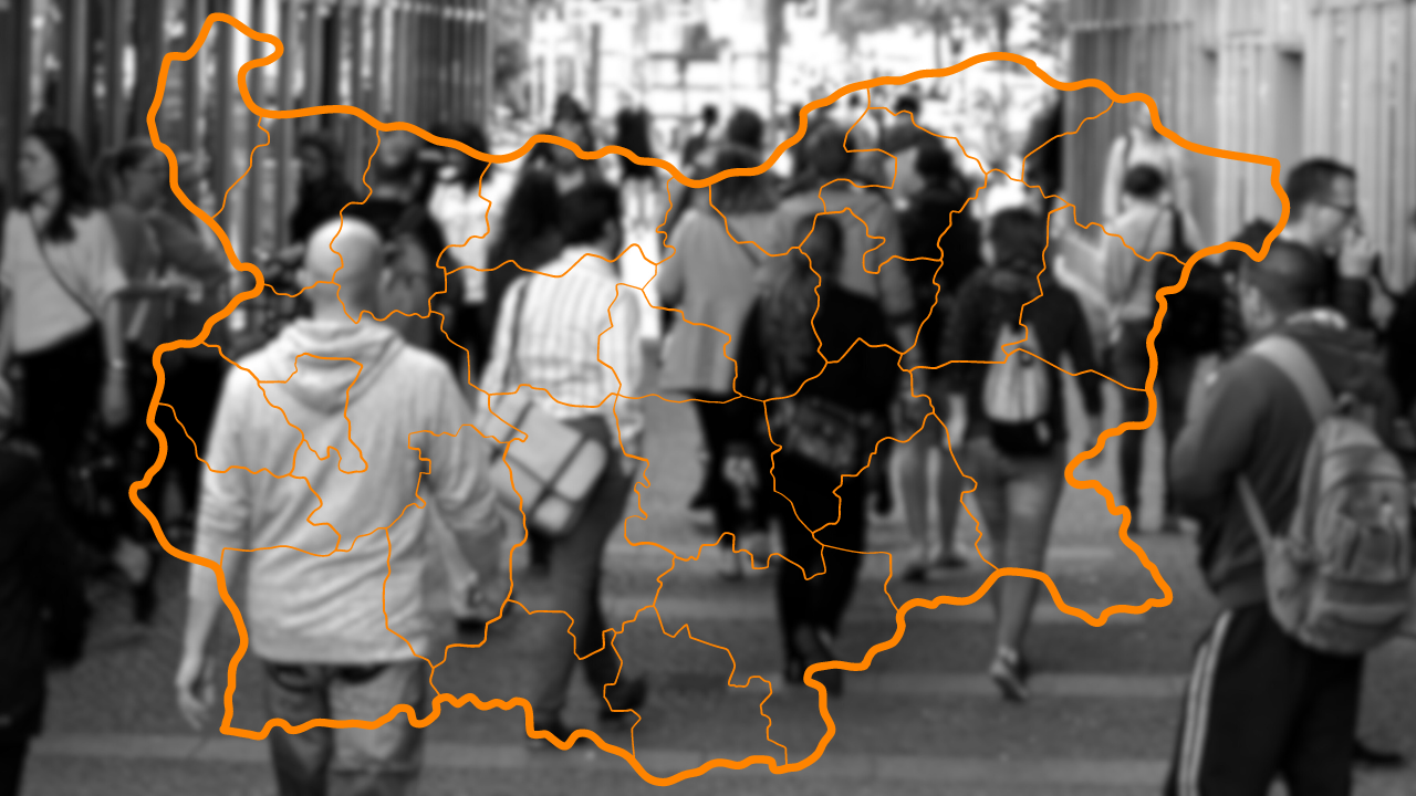 Половината от общините в България са с население под 10 000 души