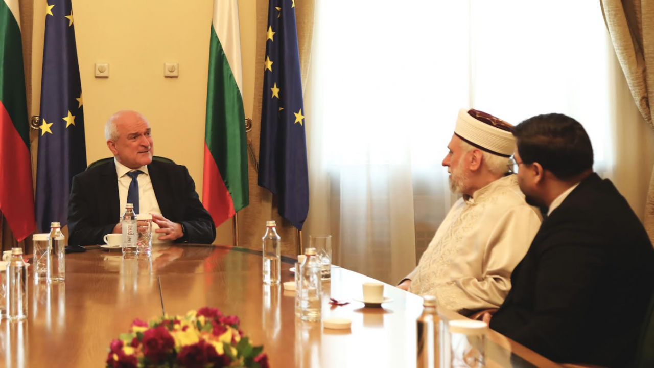 Премиерът Главчев се срещна с главния мюфтия д-р Мустафа Хаджи