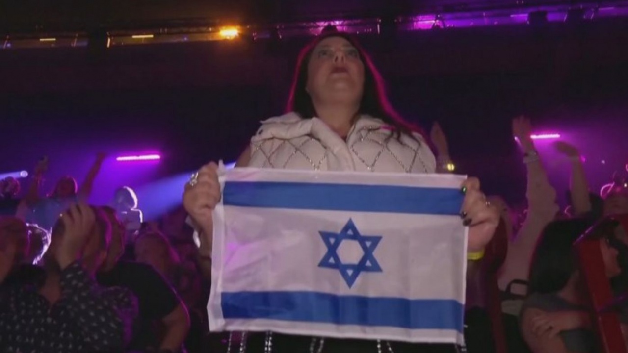 Израел се класира за финала на "Евровизия" на фона на масови пропалестински протести