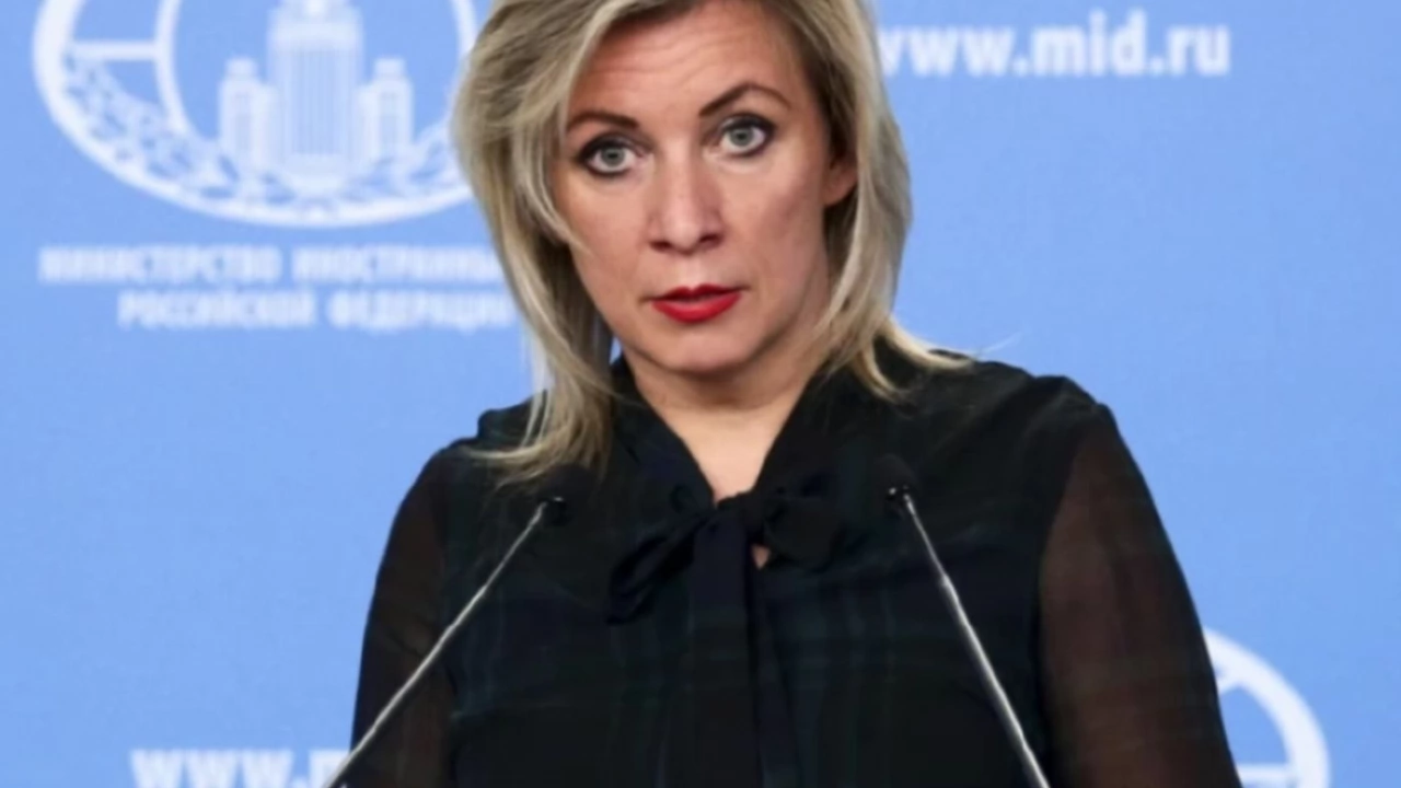 Руската федерация предупреди Франция че ако президентът изпрати войски в Украйна